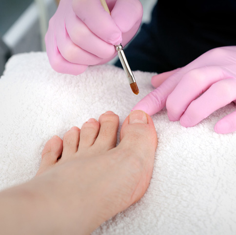 nagel voet kwastje aanbrengen